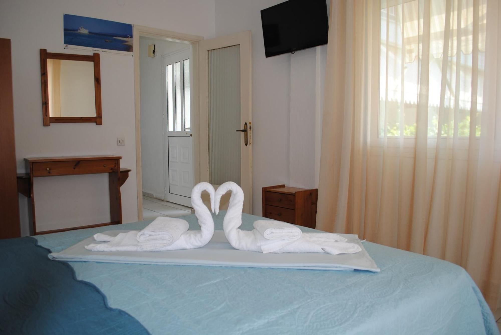 Artemis Apartments パラリア・ディオニショウ エクステリア 写真