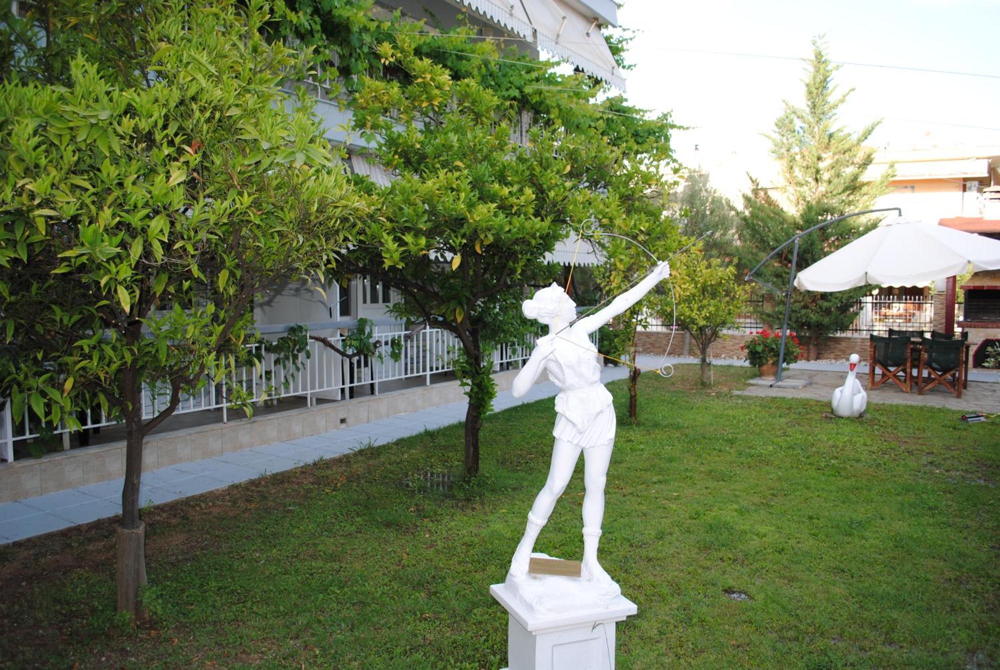Artemis Apartments パラリア・ディオニショウ エクステリア 写真